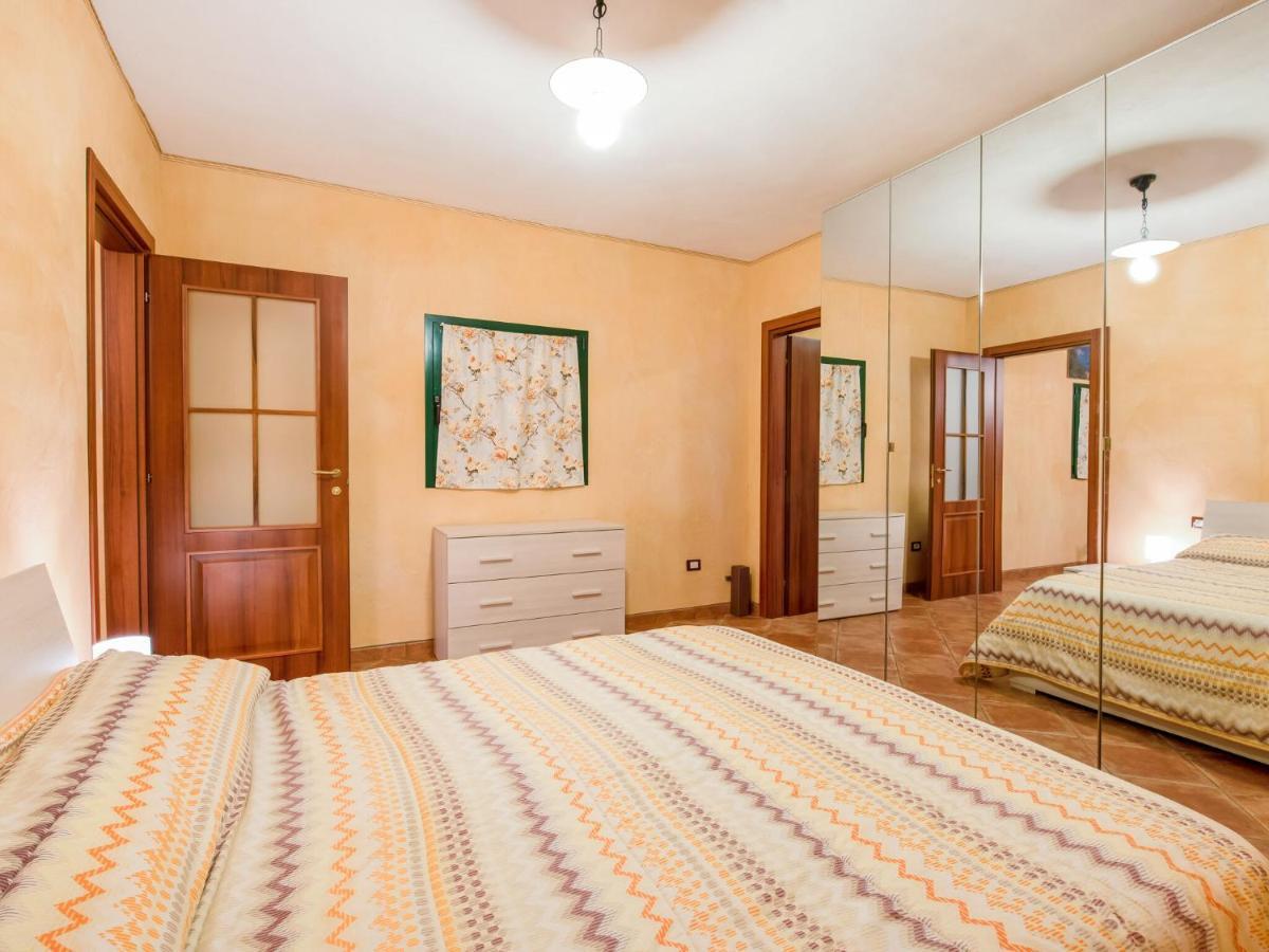 Cozy Chalet At Marone Lake Lombardy With Pool 外观 照片