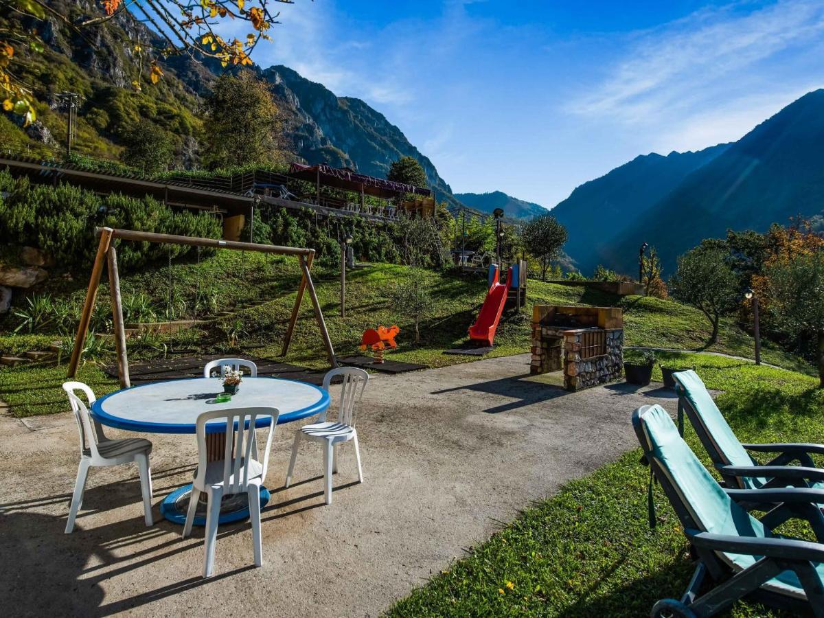 Cozy Chalet At Marone Lake Lombardy With Pool 外观 照片